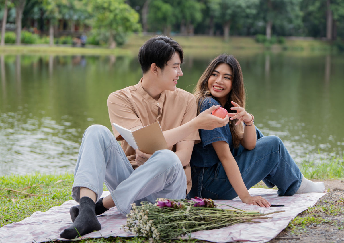 Chào đón mùa xuân rực rỡ cùng táo châu Âu!